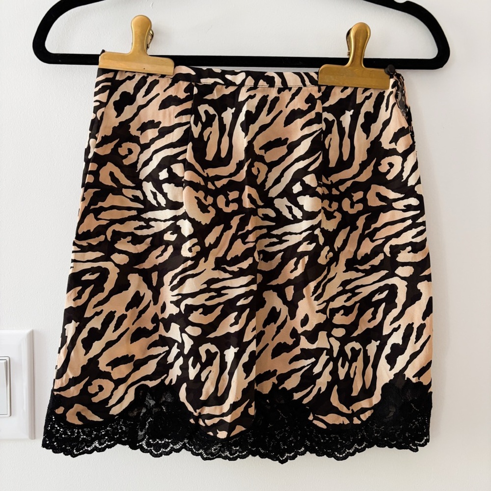Fleur du Mal Leopard Print Skirt with Lace Trim